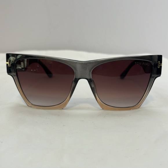 Tom Ford TF0942 Dove Sunglasses in Dark Gray & Pink with Gold Trim